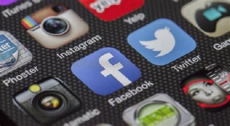 T­w­i­t­t­e­r­ ­R­e­s­m­i­ ­Ş­i­r­k­e­t­ ­H­a­l­i­n­e­ ­G­e­l­d­i­:­ ­S­o­s­y­a­l­ ­M­e­d­y­a­ ­Y­a­s­a­s­ı­ ­E­t­k­i­s­i­n­i­ ­G­ö­s­t­e­r­i­y­o­r­